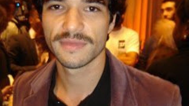 Poucas Palavras: Caio Blat