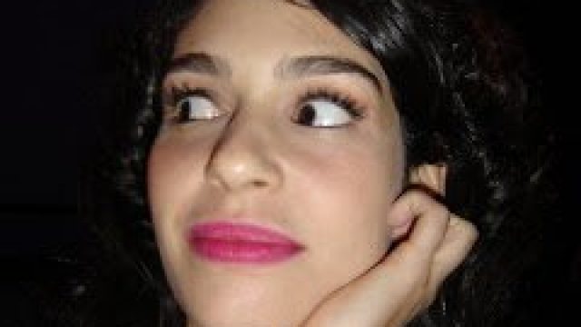 Poucas Palavras: Maria Flor