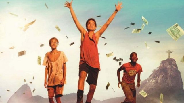 Trash – A Esperança Vem do Lixo