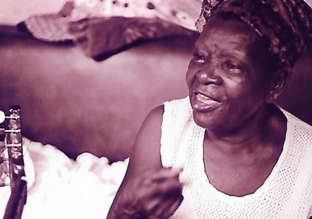 Entrevistas | Clementina