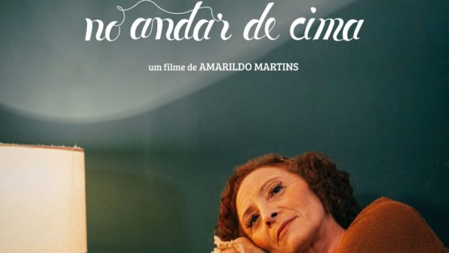 Ela que mora no andar de cima