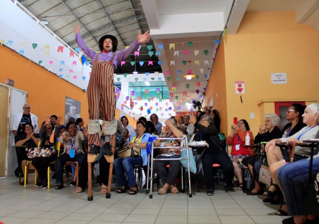 Doutores da Alegria retorna aos hospitais do RJ